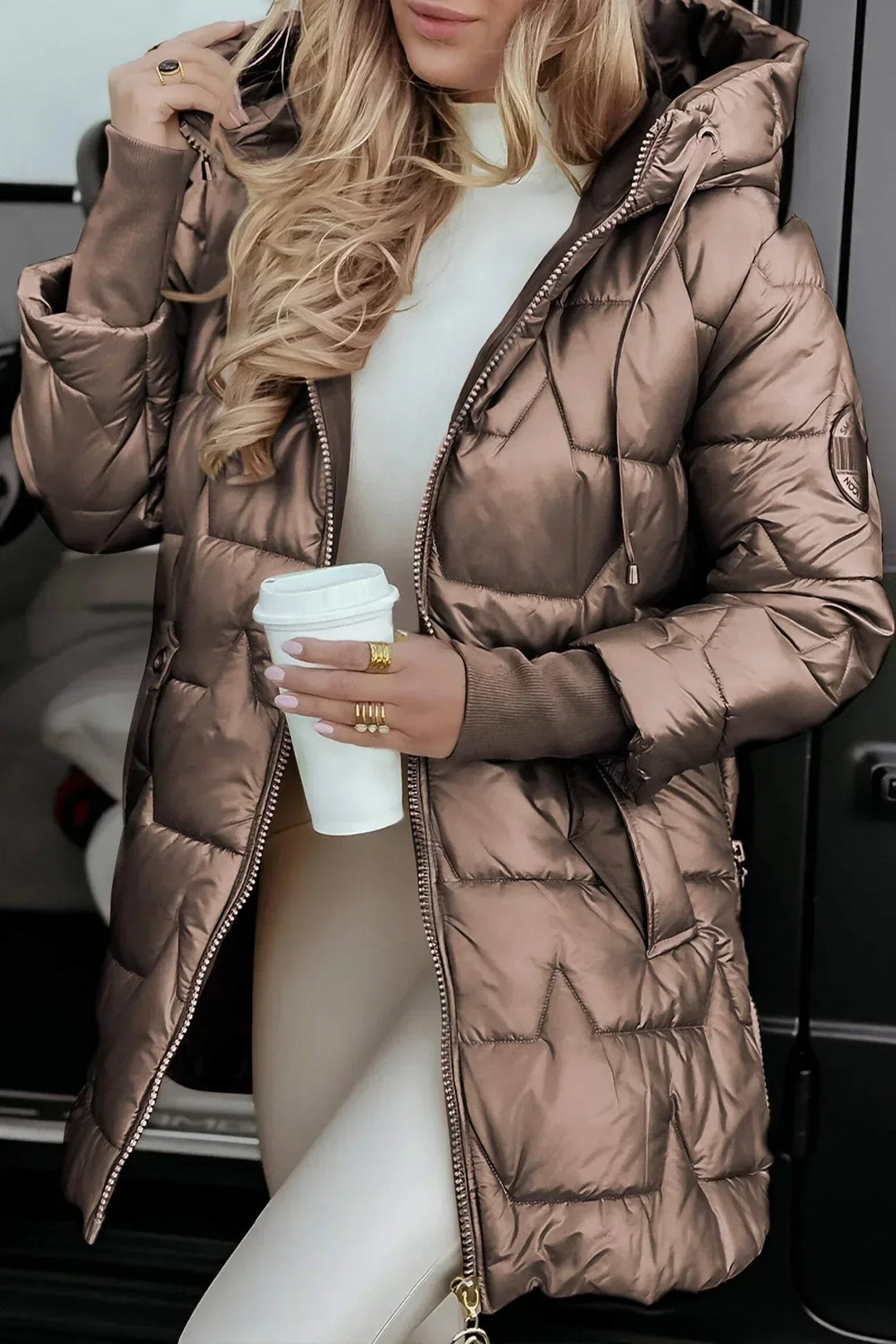 Savrani | Elegant winter coat with hood and padding